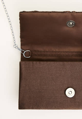 Knot Clutch
