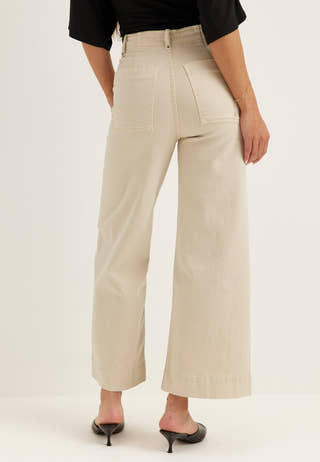 Cropped Front Seam Jeans