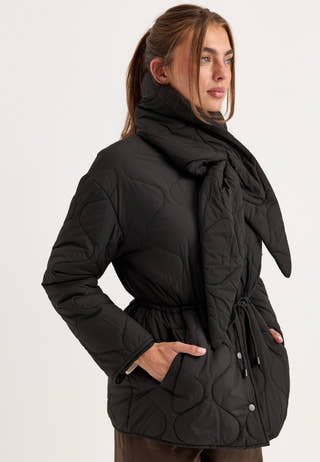 Scarf Quilted Short Jacket Black