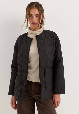 Scarf Quilted Short Jacket Black