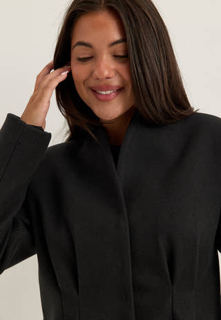Shaped Short Coat Black