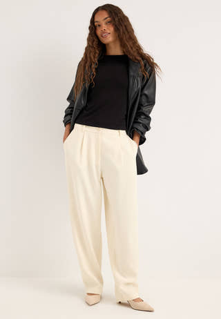 Mid Waist Barrel Trousers White