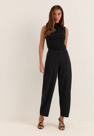 Soft Suit Barrel Trousers Black