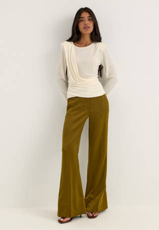 Drapy Top White