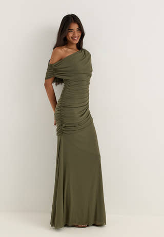 Off Shoulder Mesh Gown Green