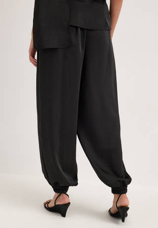 Satin Balloon Trousers Black