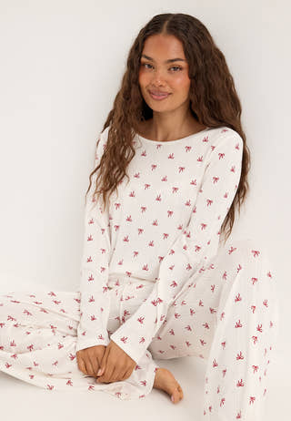 Pointelle Pyasmas Patterned