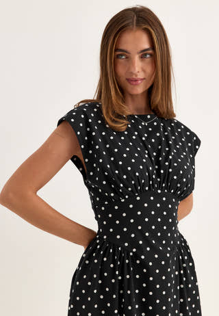 V-shaped Rushed Midi Dress Dotted