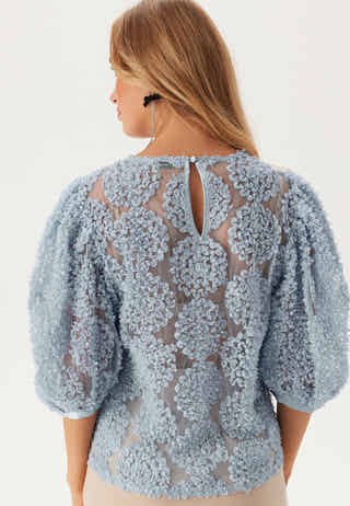 3D Flower Puff Sleeve Blouse