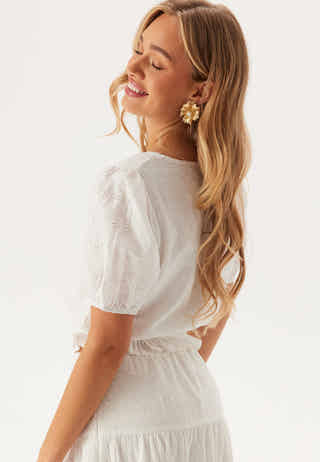 bubbleroom-broderie-anglaise-short-sleeve-blouse-white_1