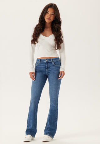 Low Bootcut Flap Jeans