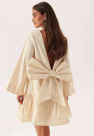 bubbleroom-occasion-bow-back-shift-dress_5