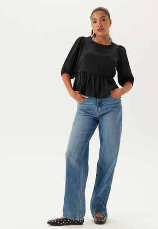 Round Neck Puff Sleeve Blouse