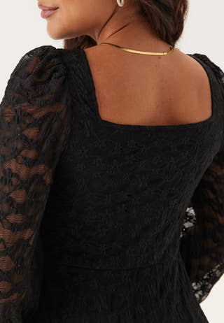 Sweetheart Short Lace Dress