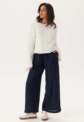 happy-holly-crinkle-pants-navy_13