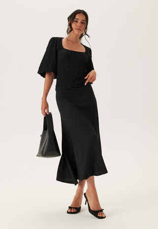 Structured Asymmetric Skirt