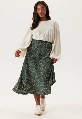 Structured Asymmetric Skirt