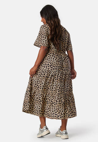 Butterfly Sleeve Viscose Midi Dress